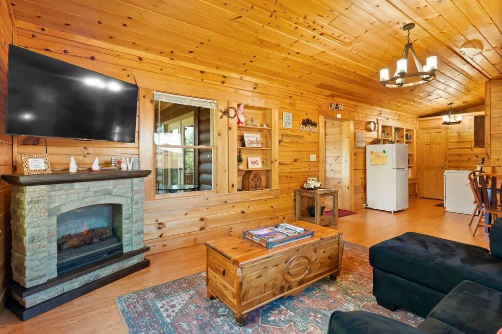 Dream Weaver Cabin Villa Candler Dış mekan fotoğraf
